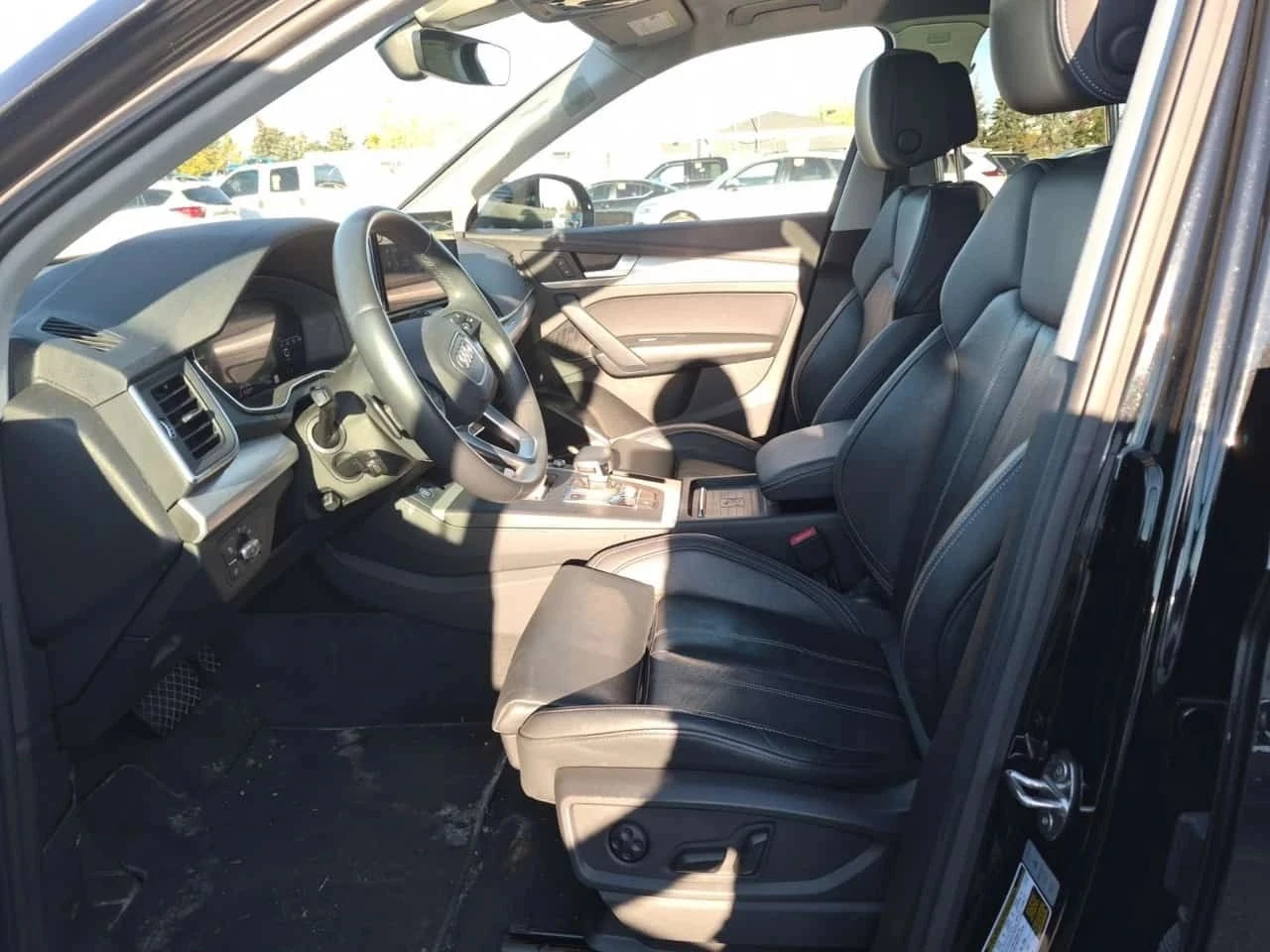 Audi Q5, снимка 3 - Автомобили и джипове - 56726584