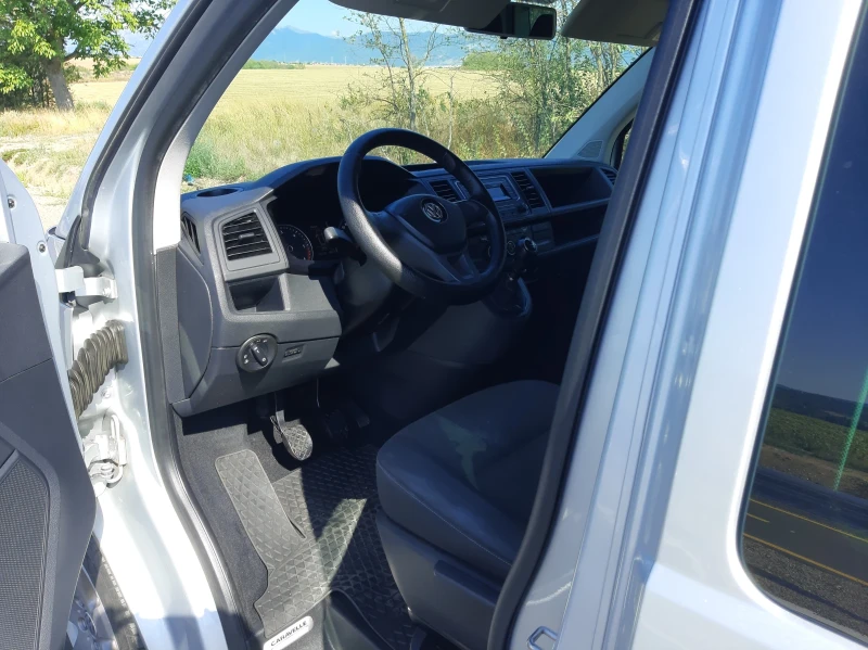 VW Caravelle 2.0 TDI, снимка 2 - Бусове и автобуси - 52815367