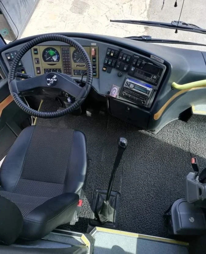 Man 10 220  - изображение 5