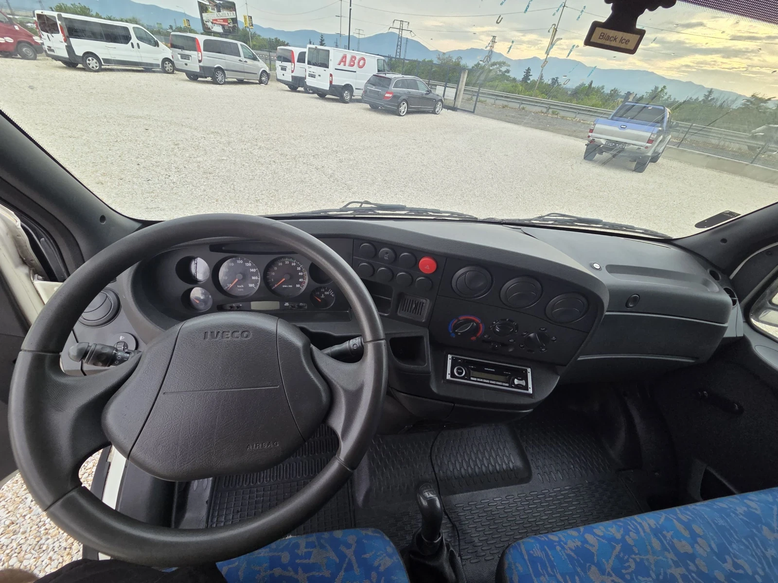 Iveco Daily, снимка 8 - Бусове и автобуси - 54883137