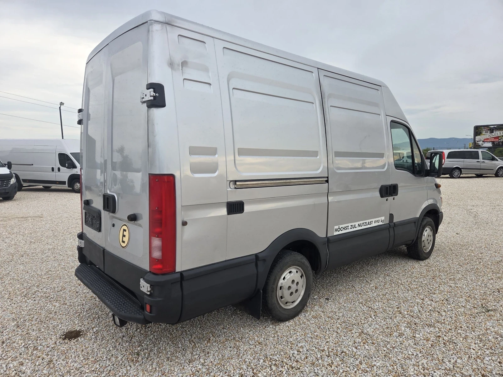 Iveco Daily, снимка 4 - Бусове и автобуси - 54883137