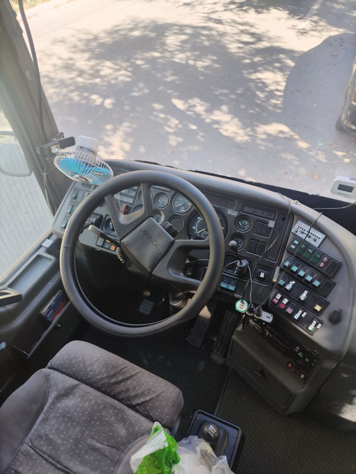 Scania Touring, снимка 5 - Бусове и автобуси - 56345171