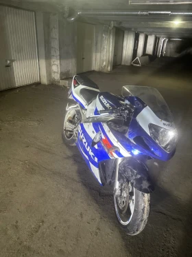 Suzuki Gsxr K1 600, снимка 2