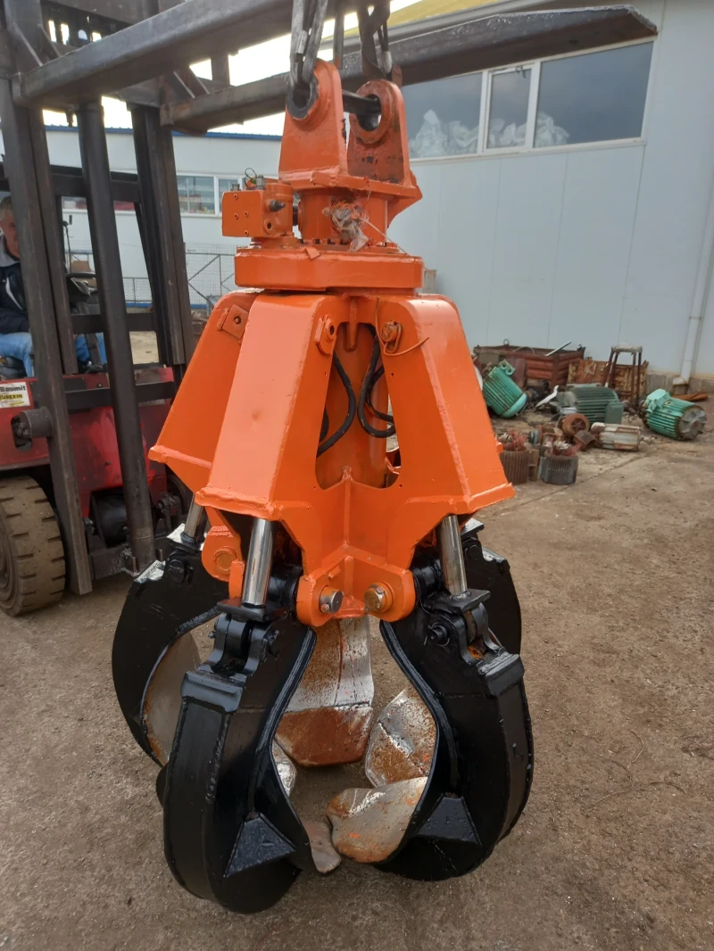 Багер Atlas 1704, снимка 4 - Индустриална техника - 52658703