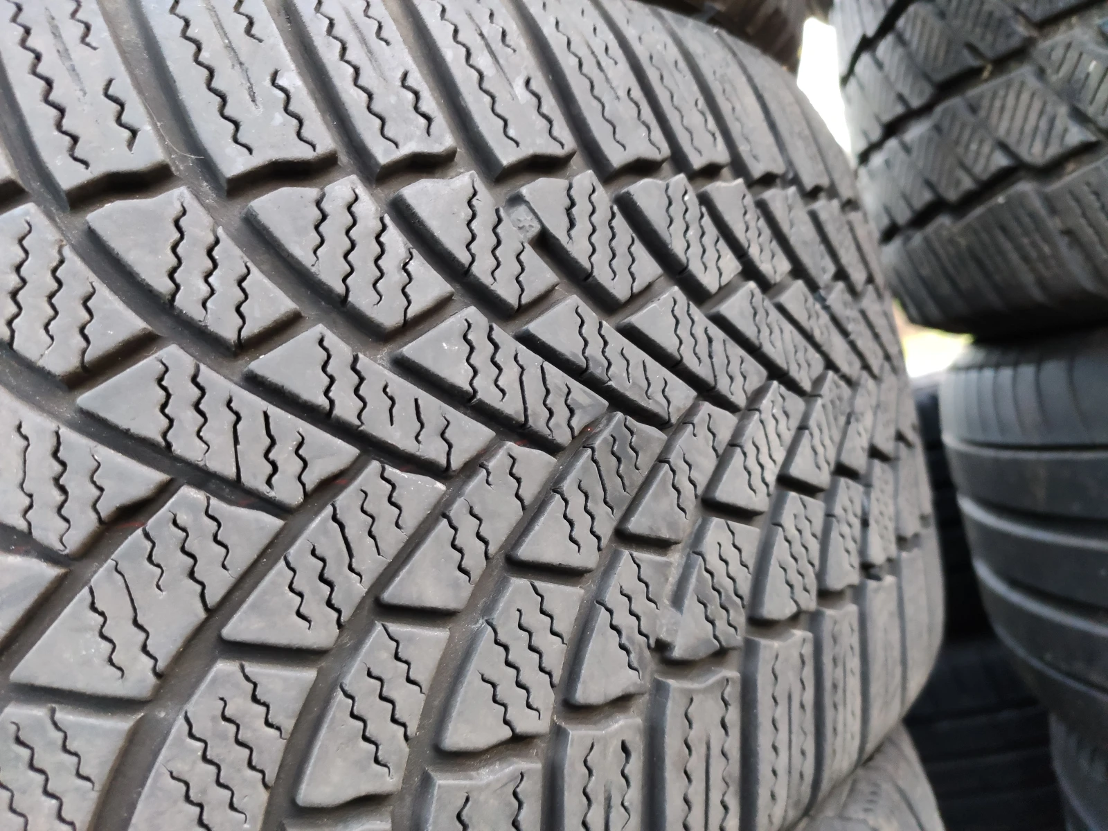  225/45R17 | Mobile.bg   4