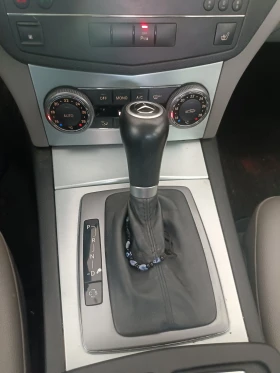 Mercedes-Benz C 220, снимка 11