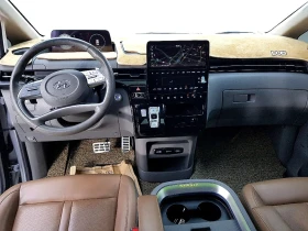 Hyundai Staria L3.5 Lounge 7-Seater - 54900 лв. / 28069.92 € - 12685092 6