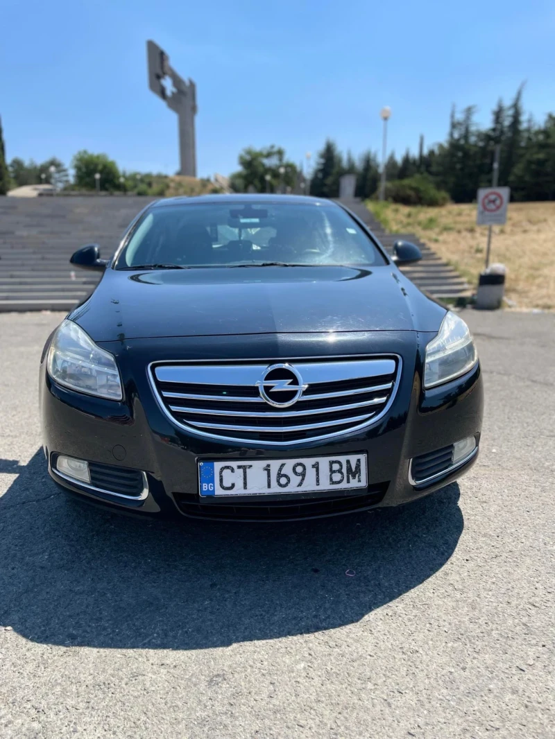 Opel Insignia, снимка 1 - Автомобили и джипове - 47554999