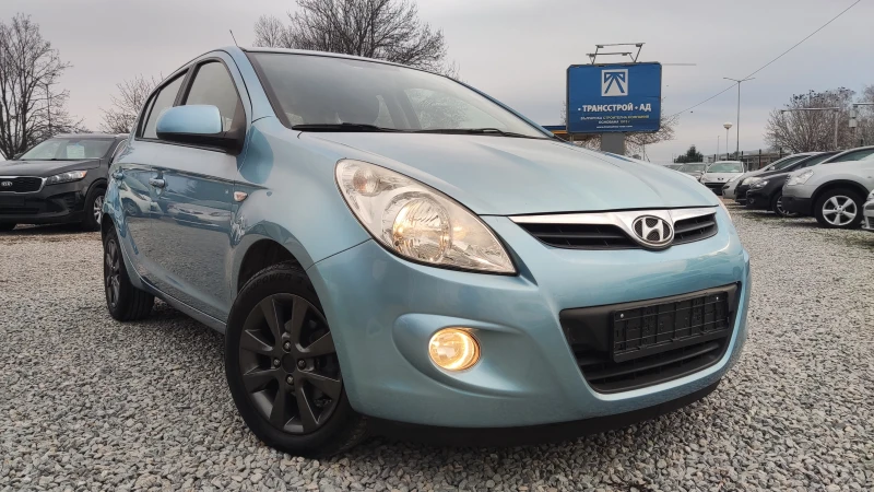 Hyundai I20 1.3i 78кс., снимка 1 - Автомобили и джипове - 48667842