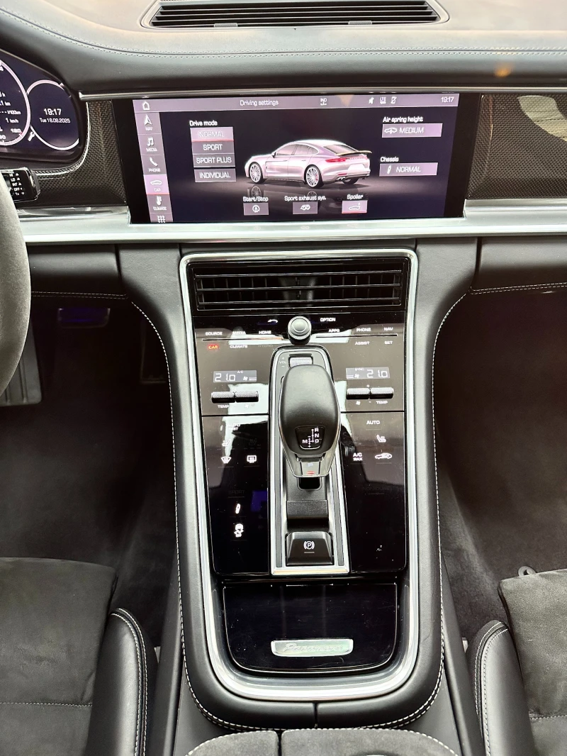 Porsche Panamera GTS/Matrix/Pano/Bose/HUD/Kamera/Softcl/, снимка 10 - Автомобили и джипове - 51906178