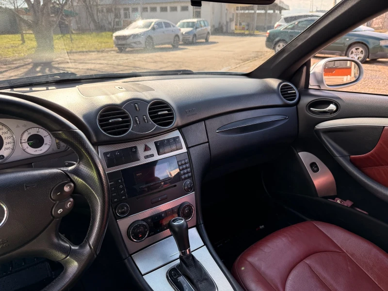 Mercedes-Benz CLK 320 CDI 370hp - Червен кожен салон, Спорт Пакет, снимка 13 - Автомобили и джипове - 53441542