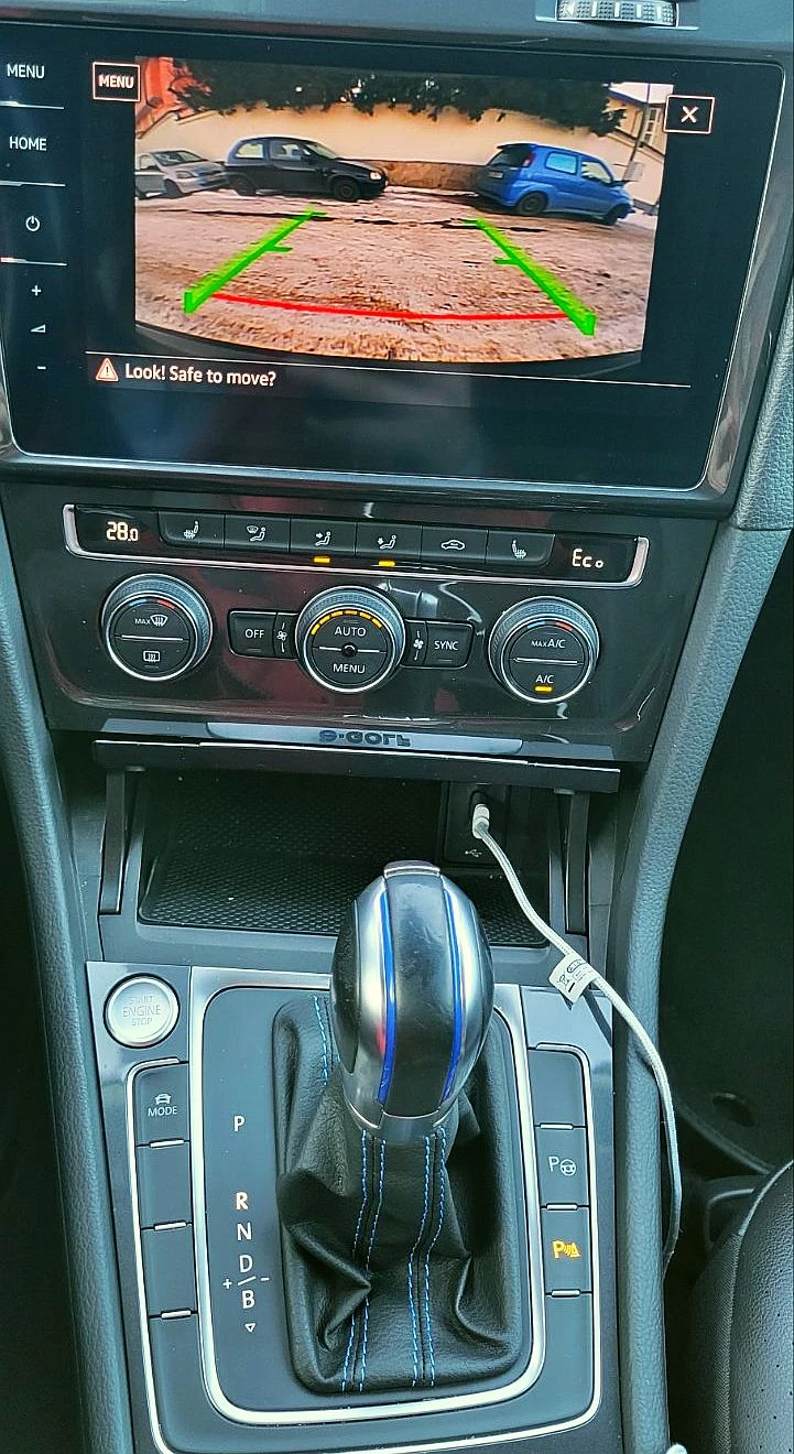 VW Golf E-Golf 36 kWh, снимка 12 - Автомобили и джипове - 53328983