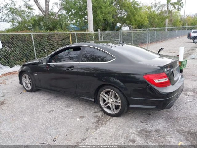 Mercedes-Benz C 350 SPORT* Кожа* Подгрев* НАВИ* Клип на мотора - изображение 3