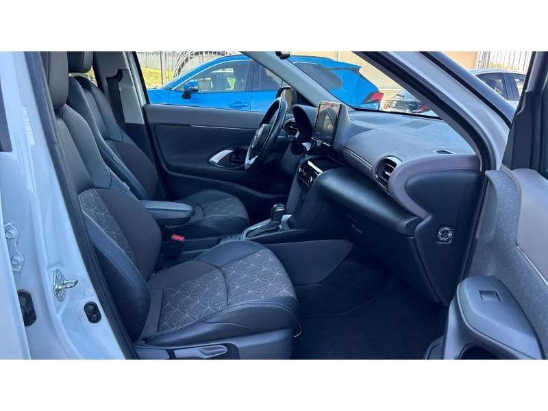 Toyota Yaris Cross 1.5HSD LOUNGE PANORAMA FWD | Mobile.bg � ����������� 6