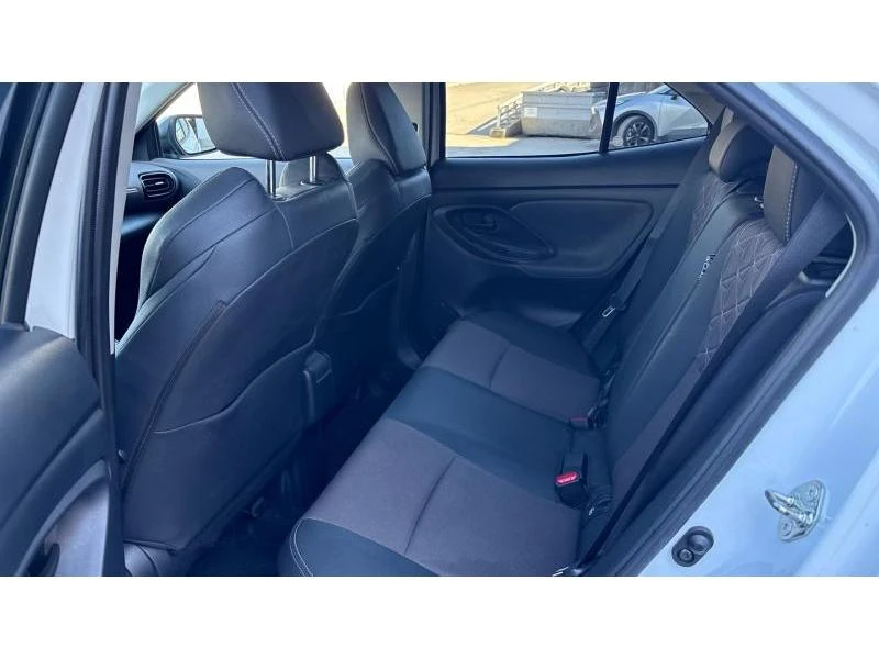 Toyota Yaris Cross 1.5HSD LOUNGE PANORAMA FWD | Mobile.bg � ����������� 11