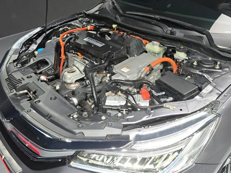 Honda Accord 2.0 Hybrid 9Th Generation, снимка 6 - Автомобили и джипове - 55841741