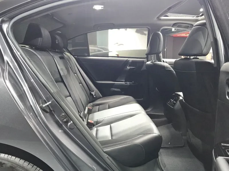 Honda Accord 2.0 Hybrid 9Th Generation, снимка 11 - Автомобили и джипове - 55841741