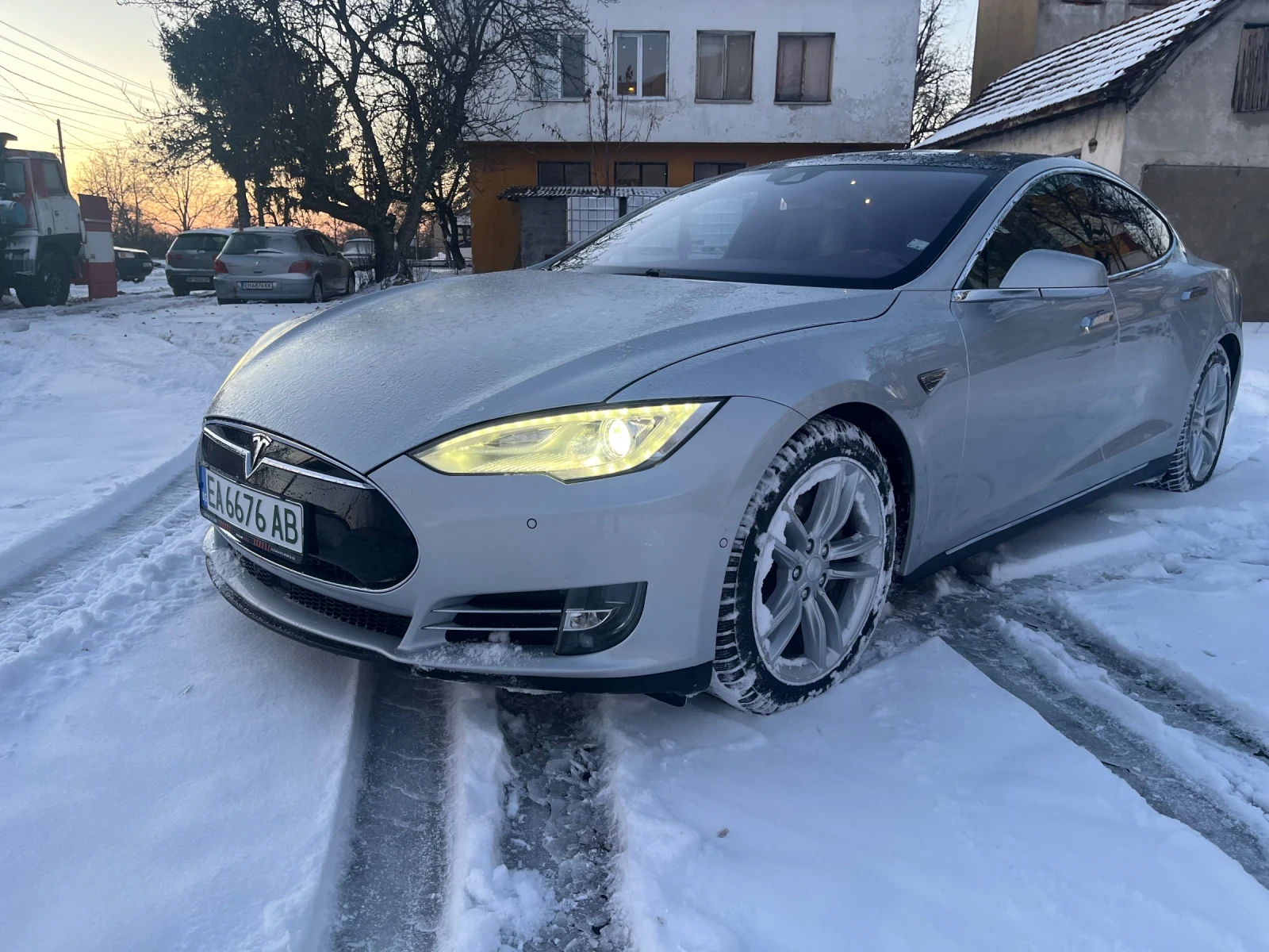 Tesla Model S 90D Free Supercharging, снимка 1