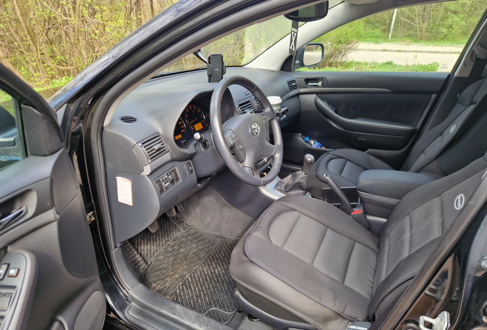 Toyota Avensis 1.8 VVTI Facelift - изображение 8