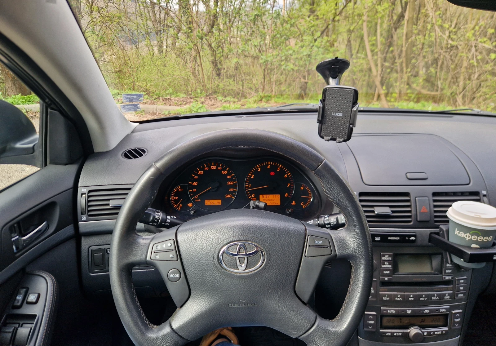 Toyota Avensis 1.8 VVTI Facelift - изображение 9