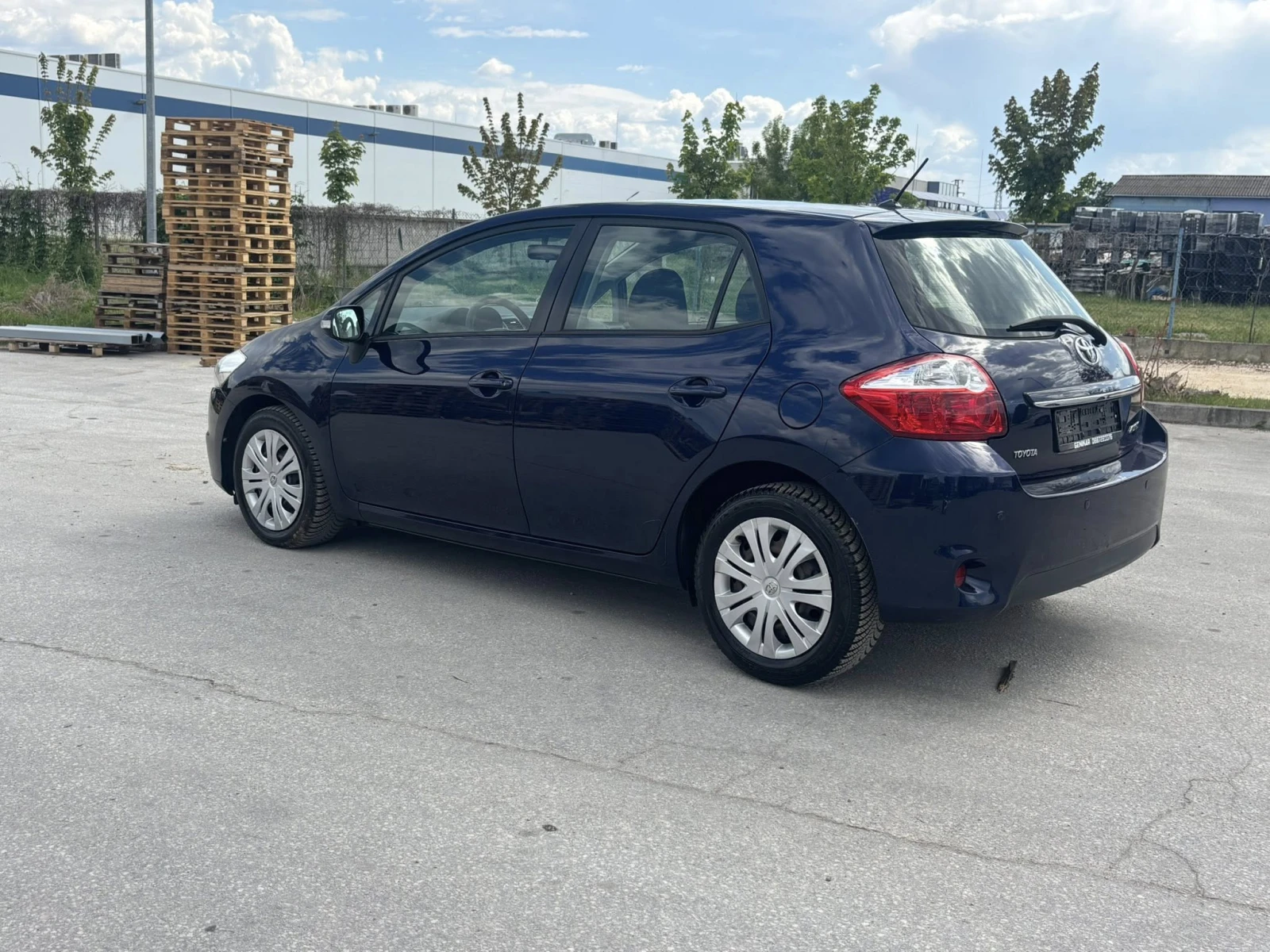 Toyota Auris 1.6 БЕНЗИН EURO5 - изображение 6