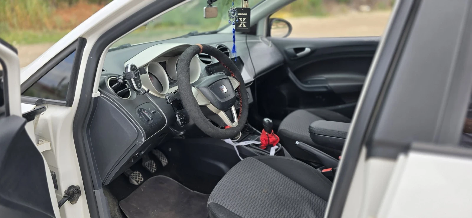 Seat Ibiza 1.6 TDI TUNING, снимка 8 - Автомобили и джипове - 52086105