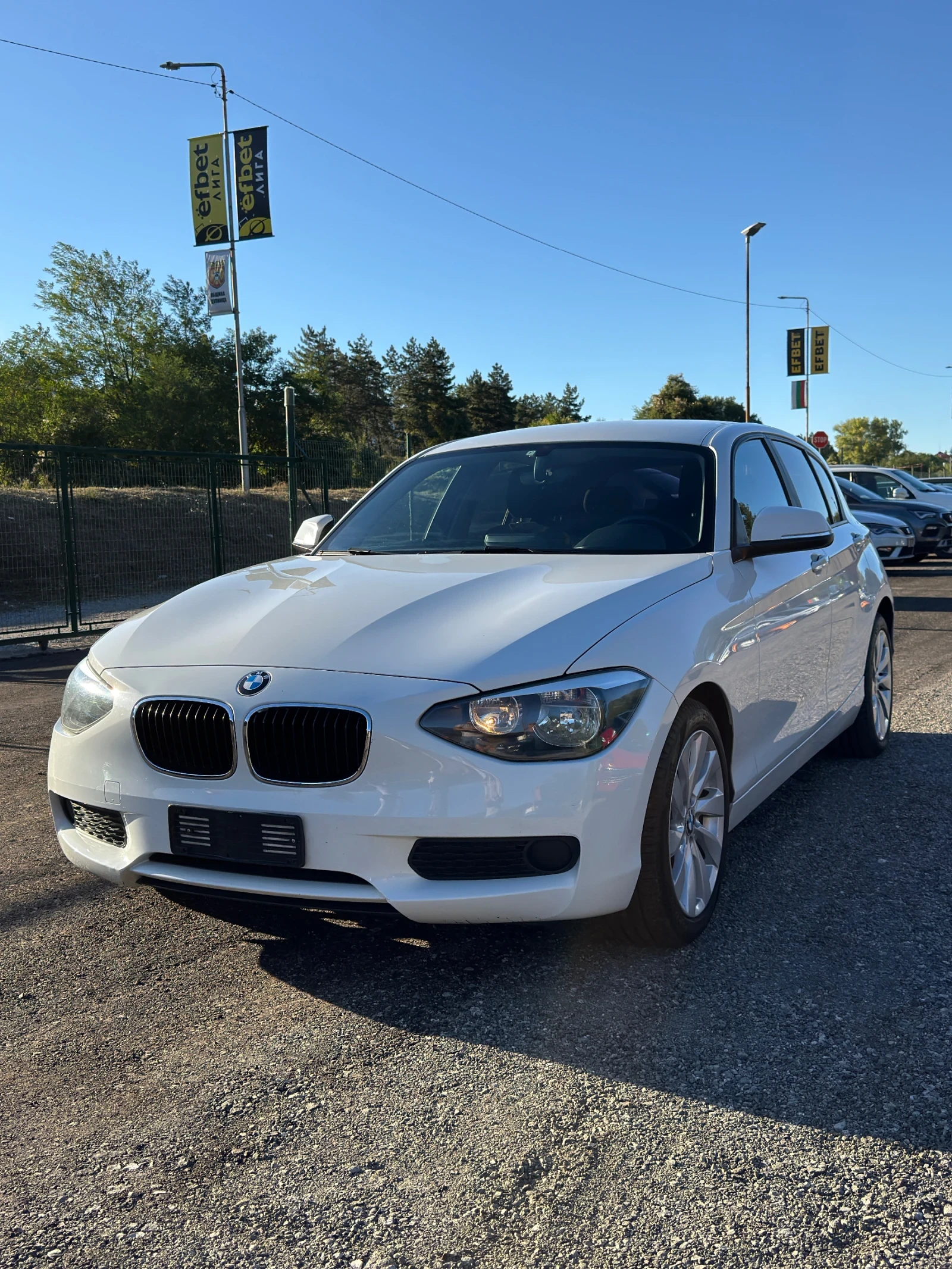 BMW 114 1.6i Turbo / Keyless / Multimedia | Mobile.bg   1