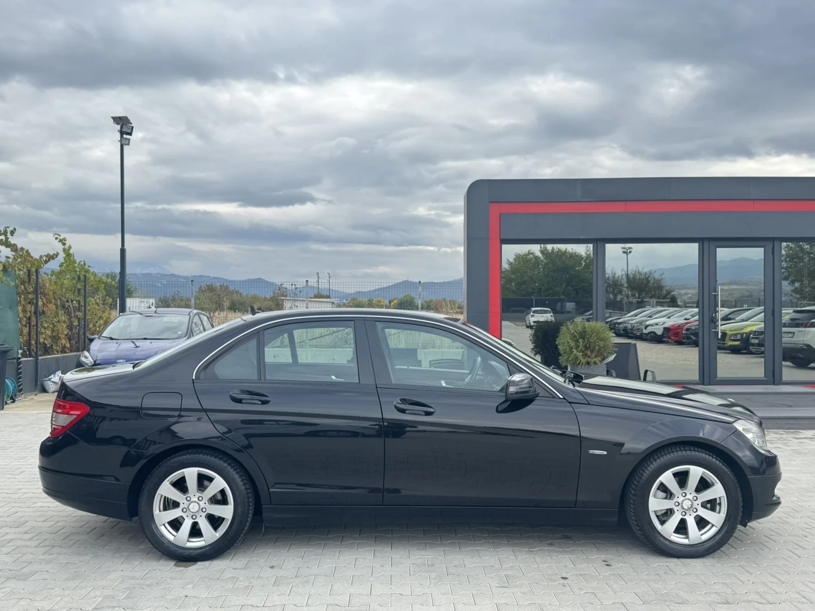 Mercedes-Benz C 180 1.8 automatic GAZ | Mobile.bg — изображение 5
