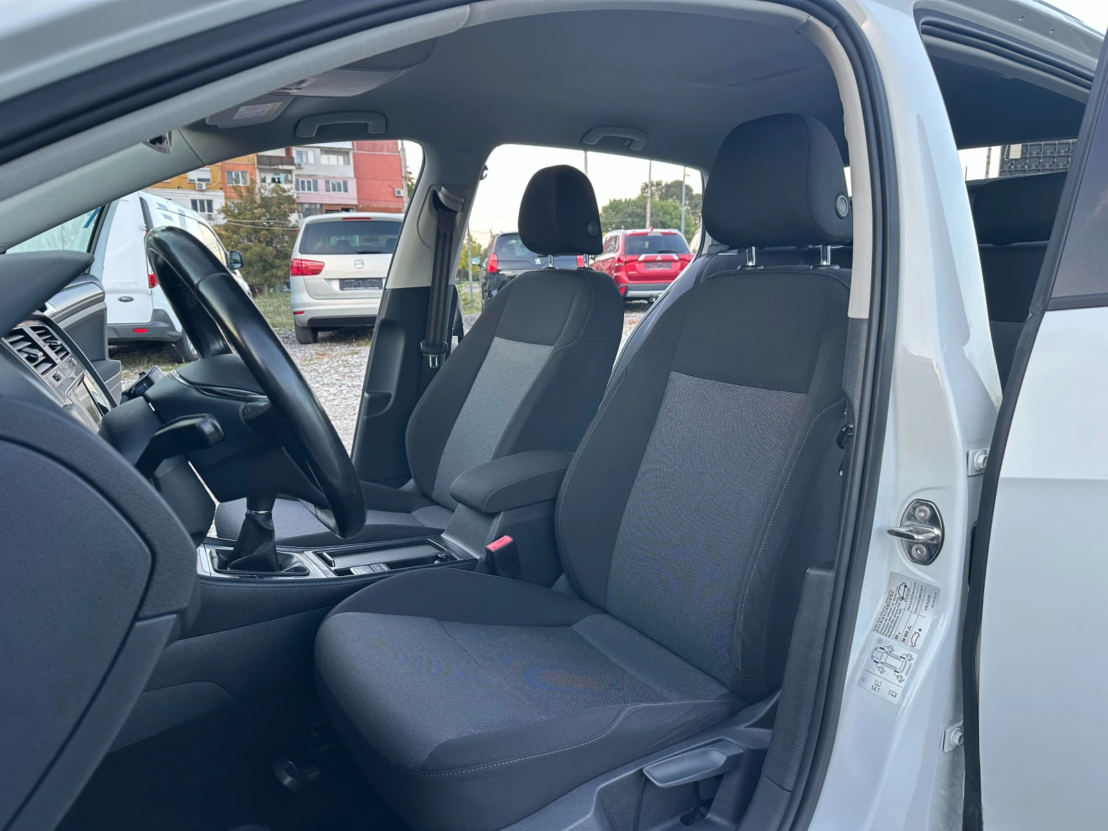 VW Golf 1.2TSI 86kc 4цилиндри ремък - изображение 9