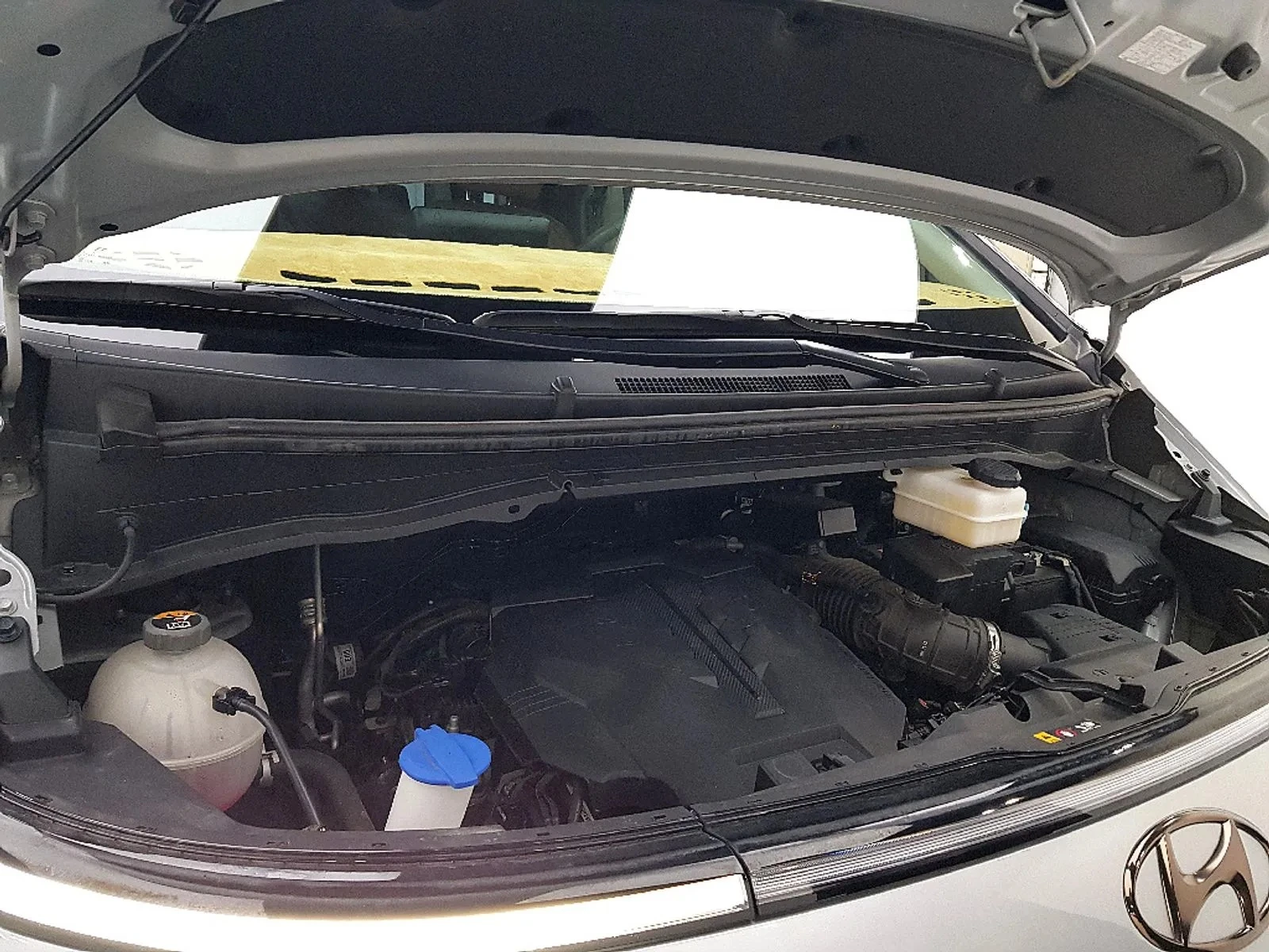 Hyundai Staria L3.5 Lounge 7-Seater - изображение 5