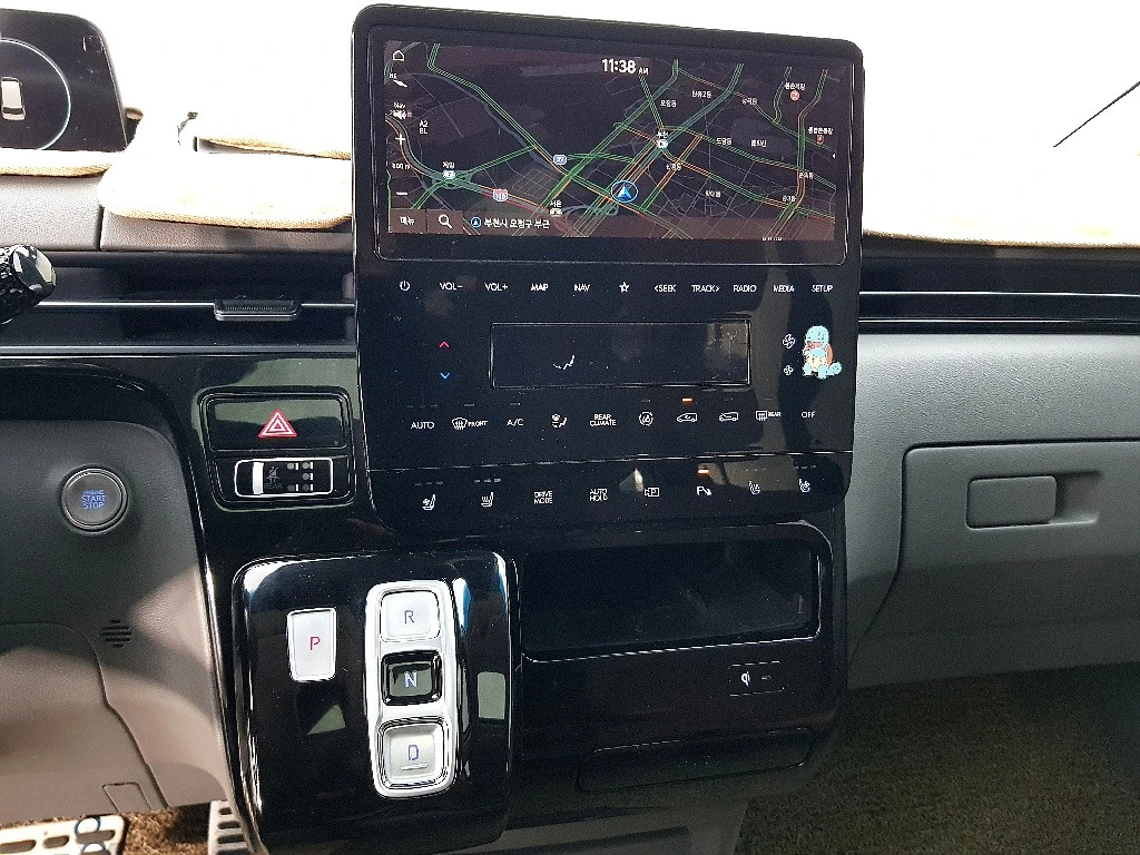 Hyundai Staria L3.5 Lounge 7-Seater - изображение 7