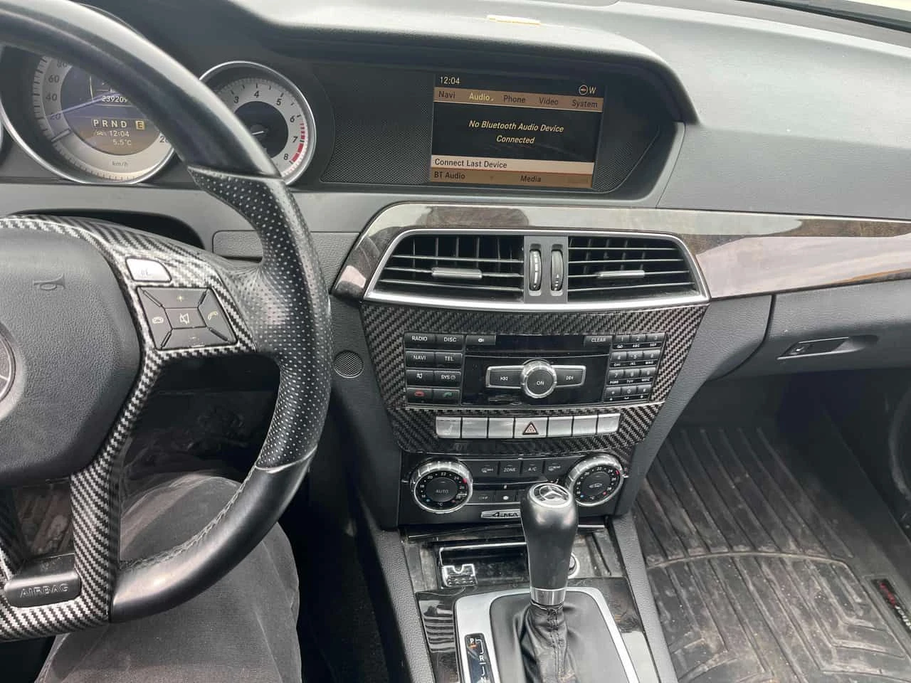 Mercedes-Benz C 300 * CARFAX * ЦЕНА ДО БГ, снимка 9 - Автомобили и джипове - 53740580