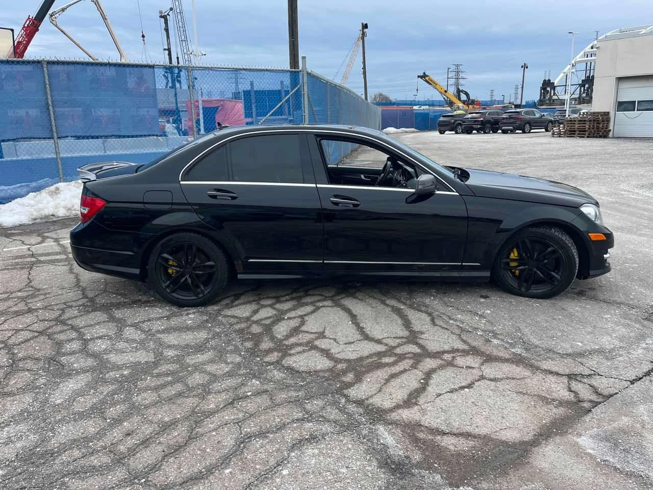 Mercedes-Benz C 300 * CARFAX * ЦЕНА ДО БГ, снимка 3 - Автомобили и джипове - 53740580