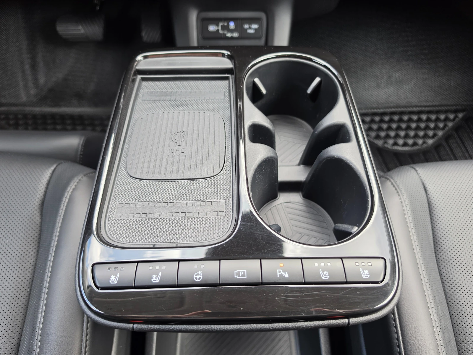 Hyundai Ioniq 5 EXCLUSIVE  LONG RANGE 84kWh 4X4 FULL, снимка 13 - Автомобили и джипове - 53991880