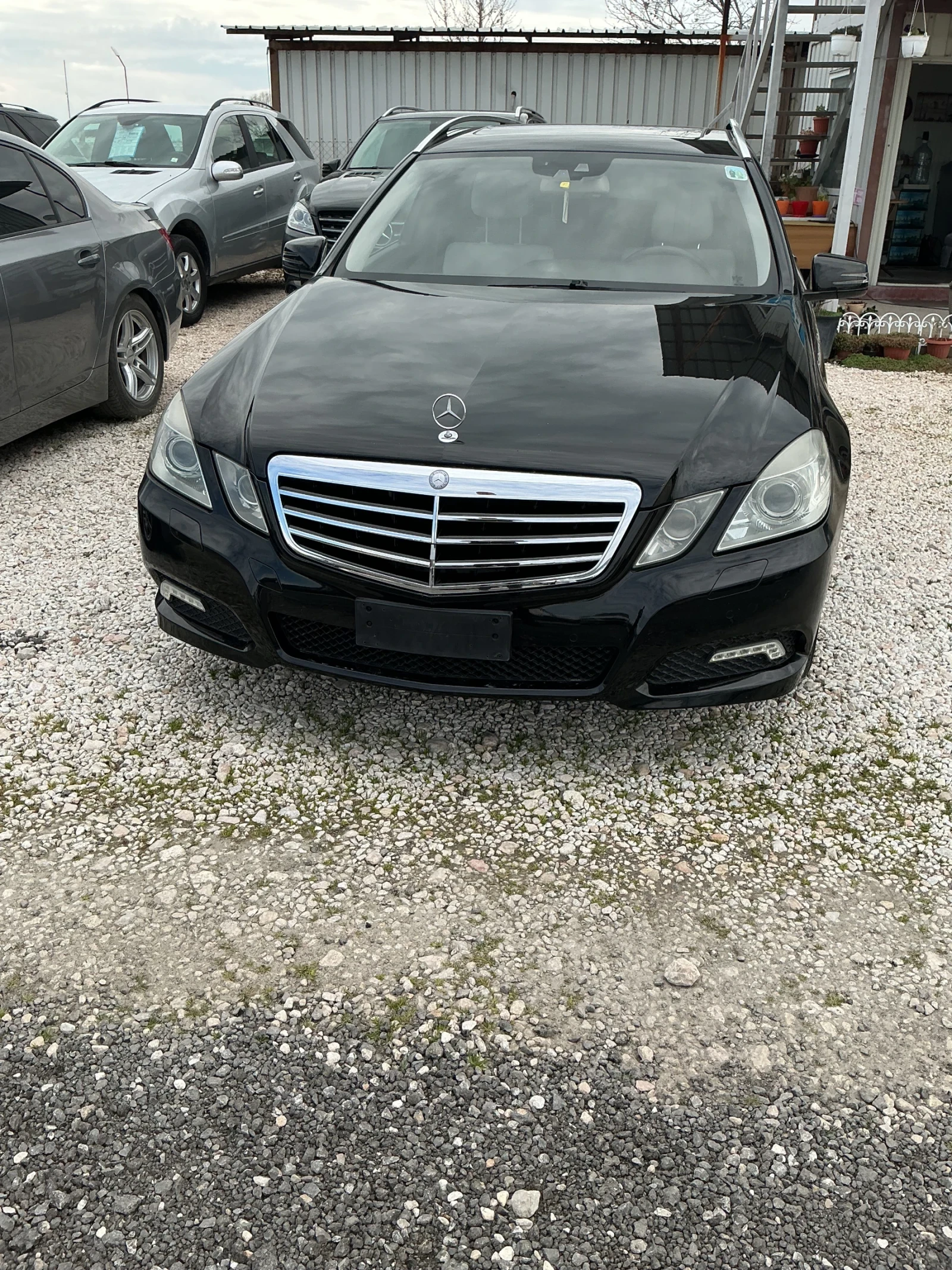Mercedes-Benz E 250 CDI, снимка 3 - Автомобили и джипове - 54042243