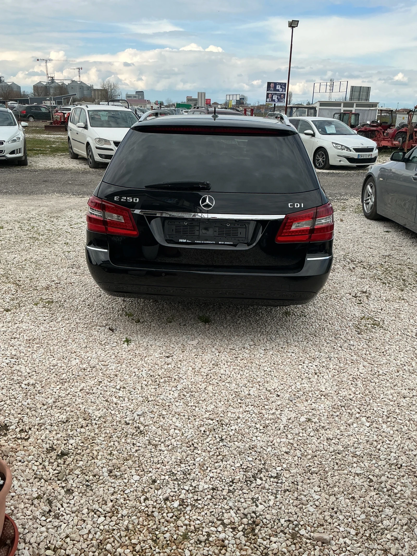 Mercedes-Benz E 250 CDI, снимка 5 - Автомобили и джипове - 54042243