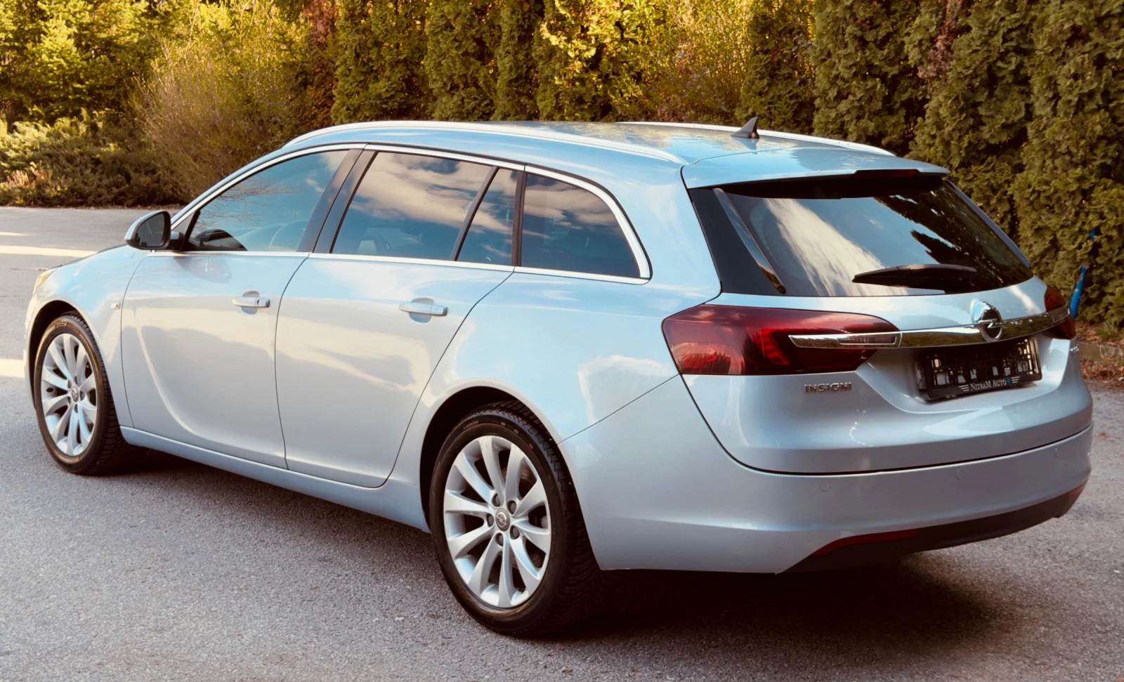 Opel Insignia 2.0CDTI, снимка 6 - Автомобили и джипове - 54128081