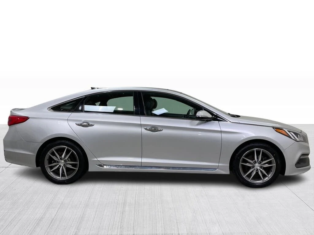 Hyundai Sonata 2.0T* Ultimate* АвтоКредит* (ЦЕНА ДО БГ), снимка 2 - Автомобили и джипове - 54205320