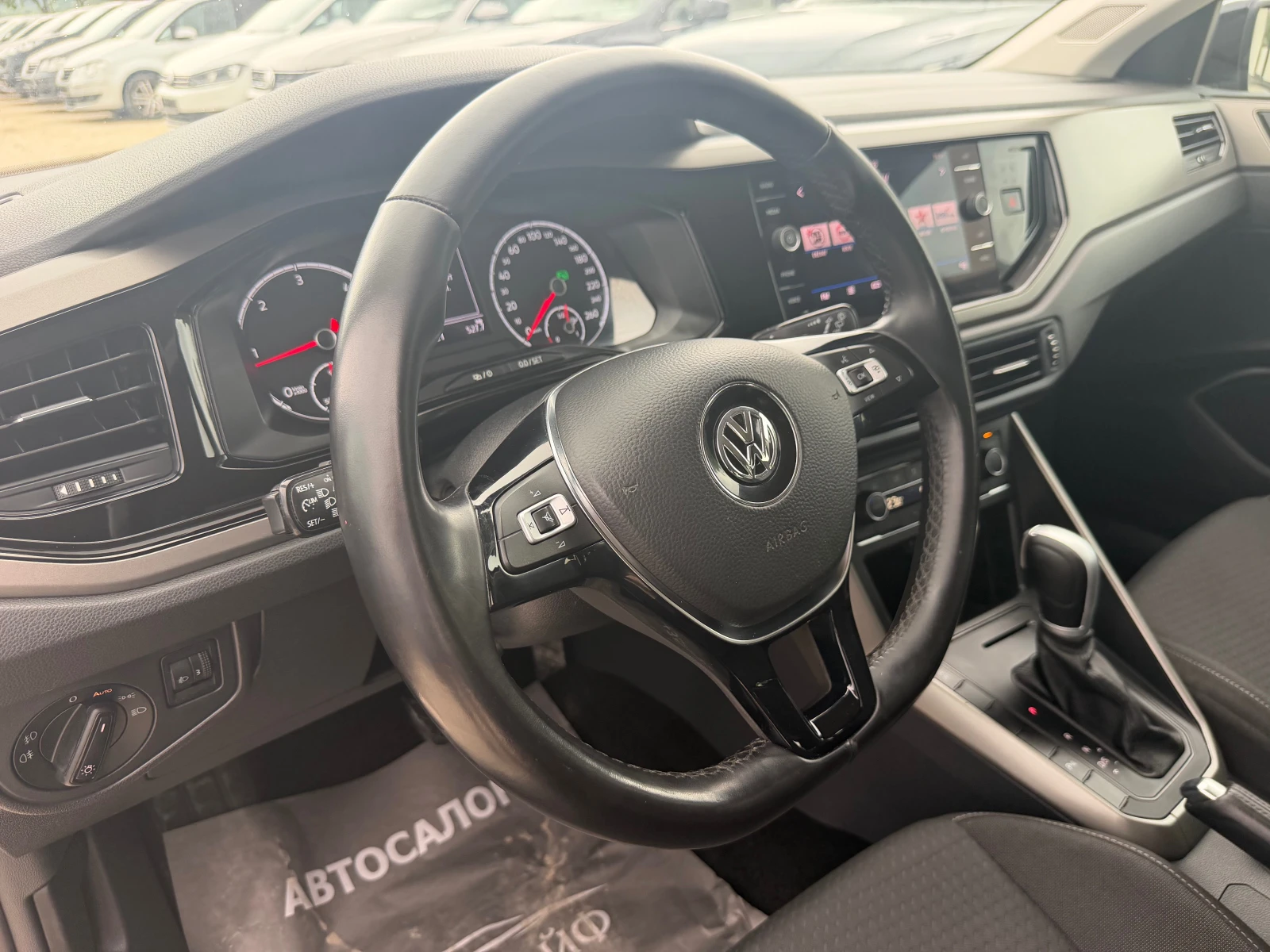 VW Polo 1.6 TDI HIGHLINE DSG NAVI CAR PLAY ANDROID AUTO, снимка 9 - Автомобили и джипове - 54632355