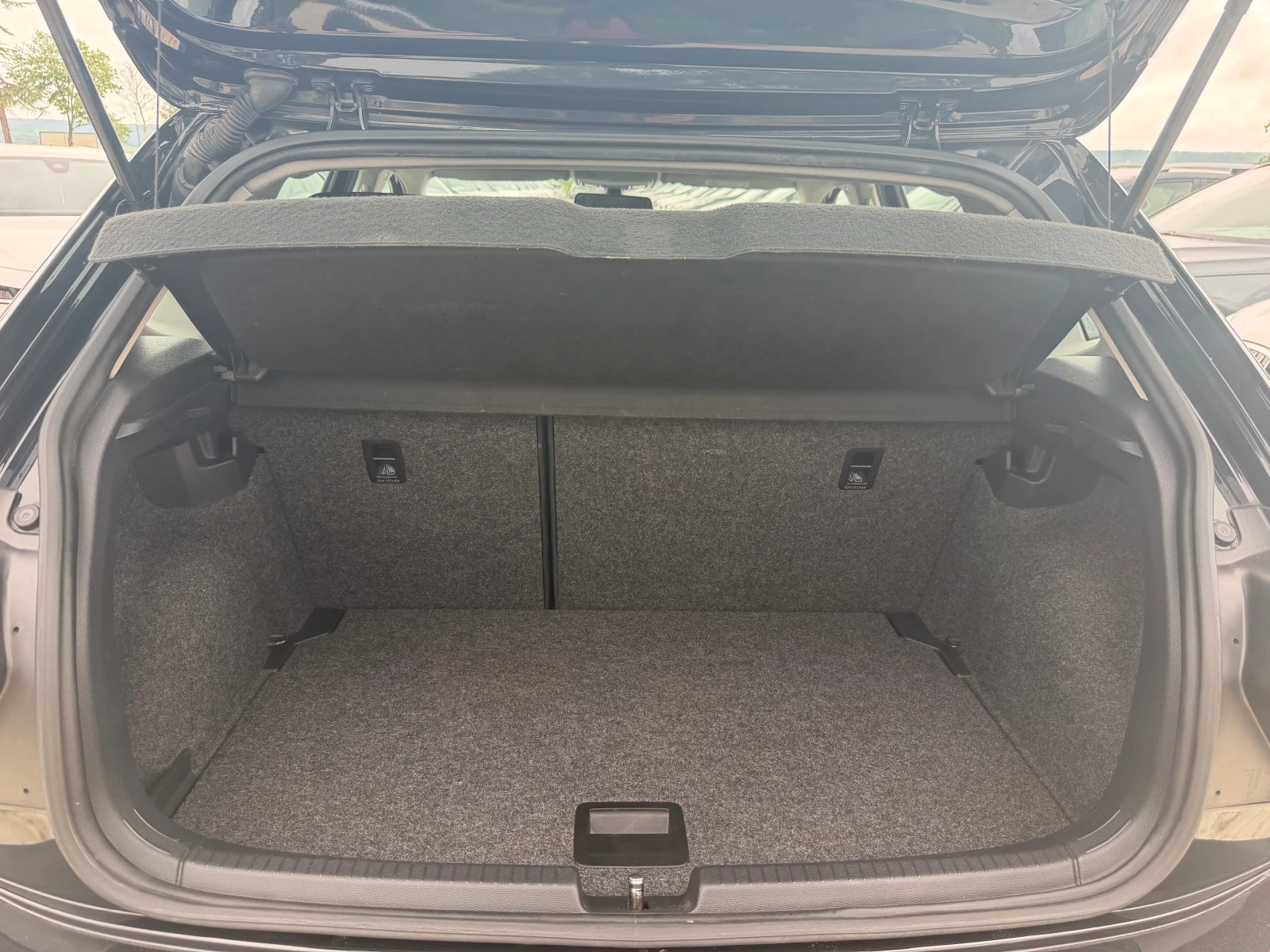 VW Polo 1.6 TDI HIGHLINE DSG NAVI CAR PLAY ANDROID AUTO, снимка 14 - Автомобили и джипове - 54632355