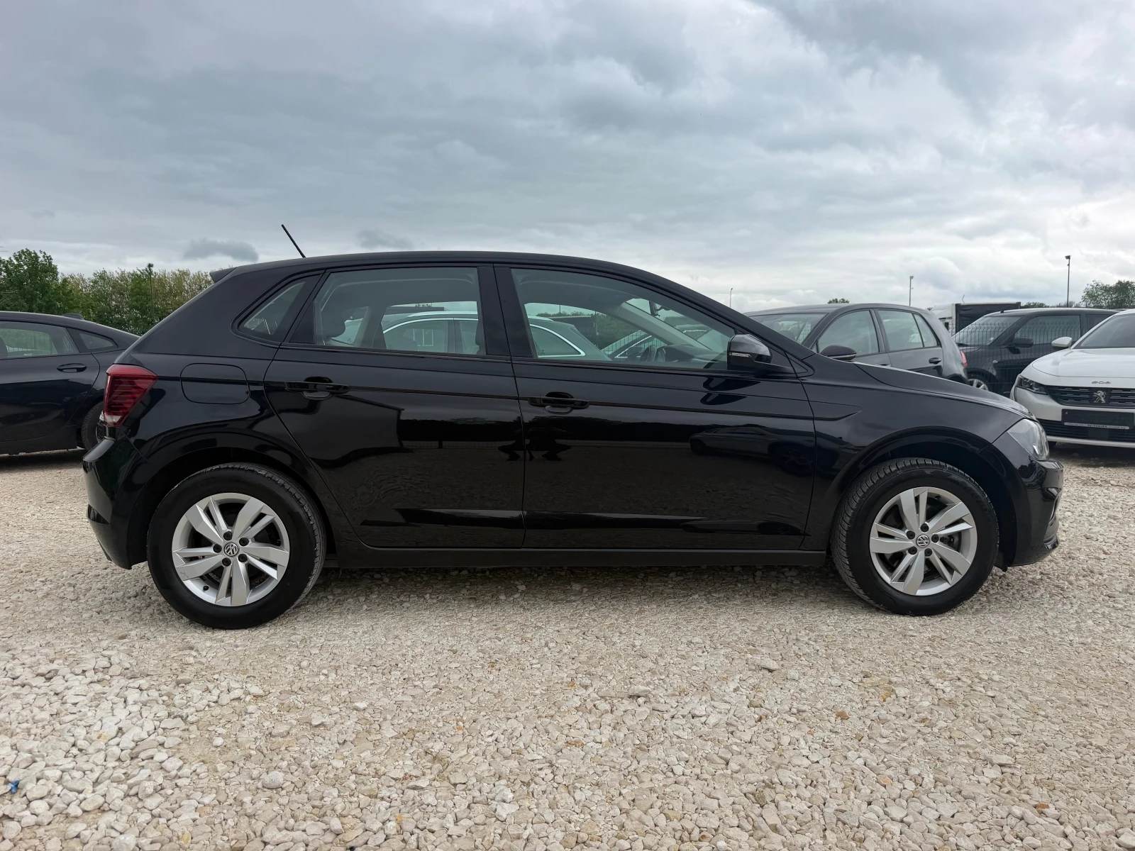 VW Polo 1.6 TDI HIGHLINE DSG NAVI CAR PLAY ANDROID AUTO, снимка 7 - Автомобили и джипове - 54632355