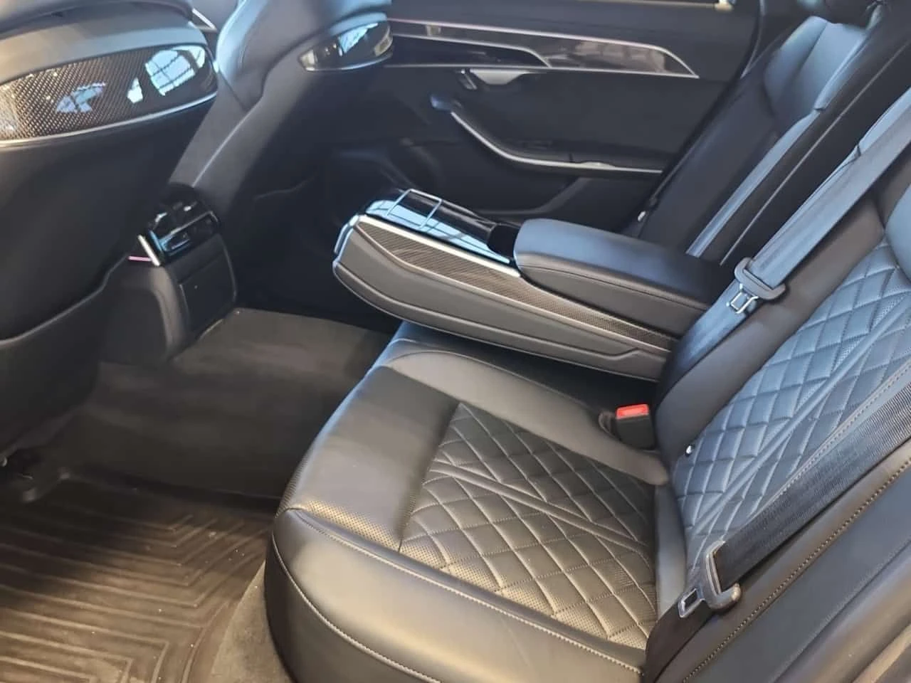 Audi S8 * quattro * CARFAX * БЕЗ ПЪРВОНАЧАЛНА ВНОСКА, снимка 11 - Автомобили и джипове - 54774805
