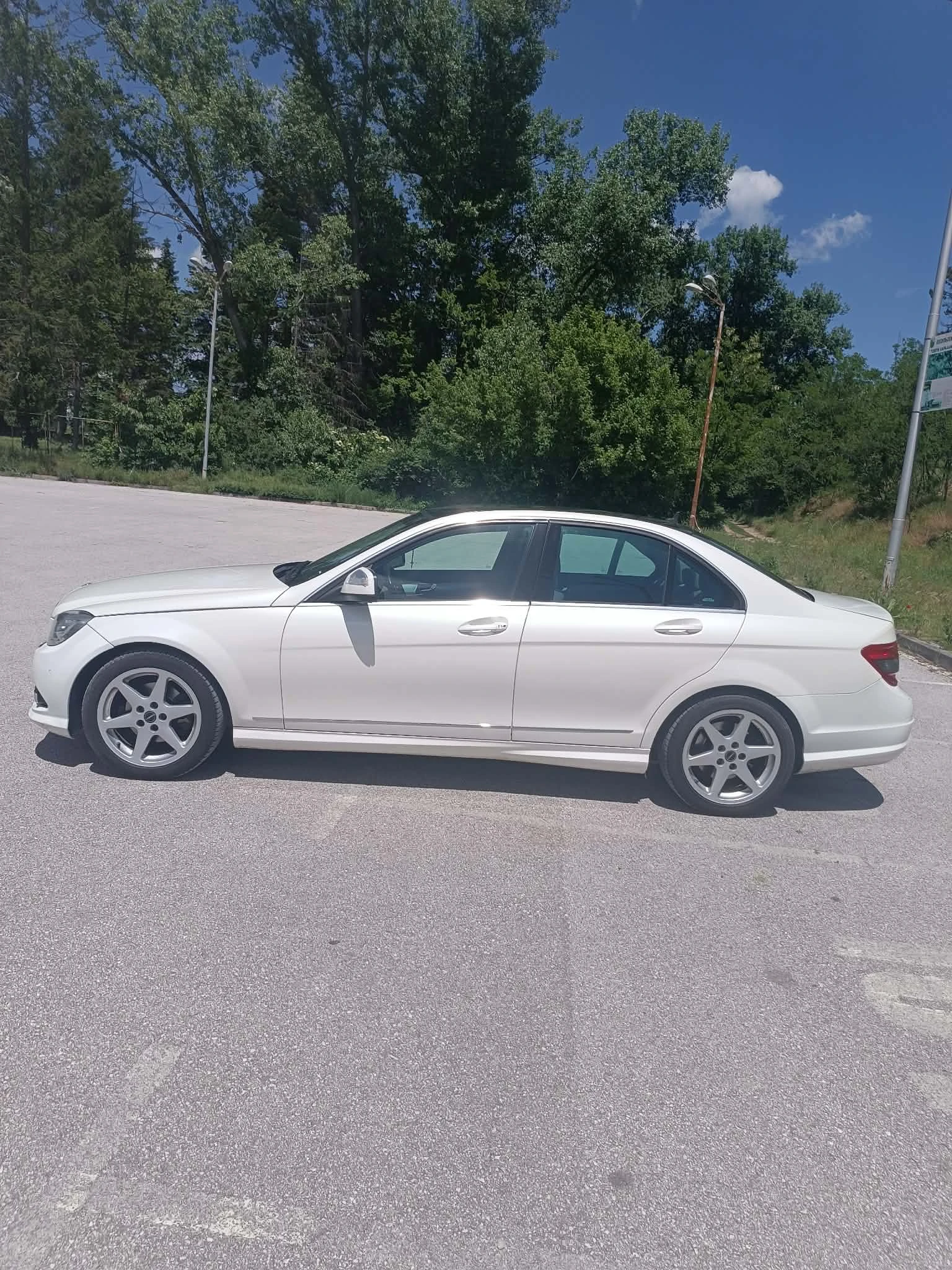 Mercedes-Benz C 220, снимка 5 - Автомобили и джипове - 55531439