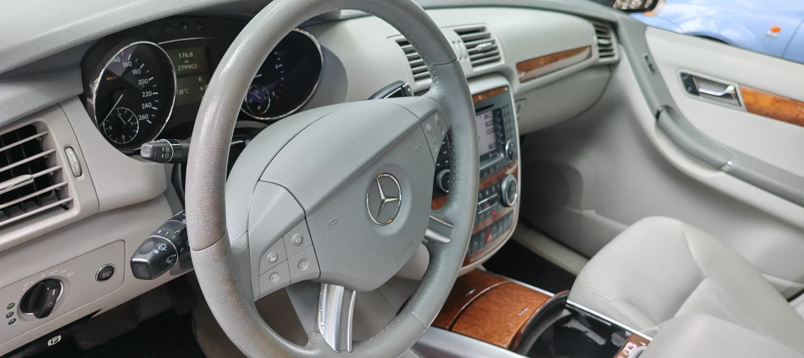 Mercedes-Benz R 320 320 CDI   4 MATIC LANG Бартер, снимка 16 - Автомобили и джипове - 55164308
