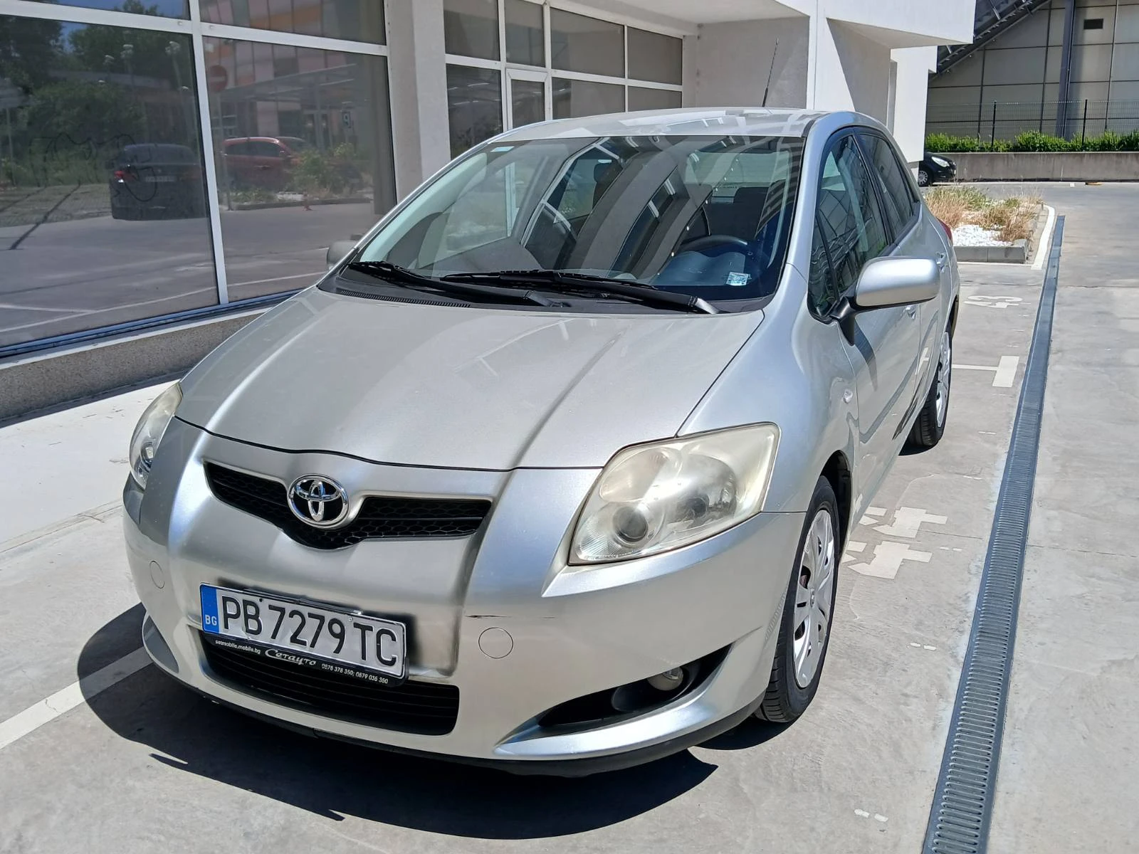 Toyota Auris 1.4 D4D, снимка 3 - Автомобили и джипове - 55216980