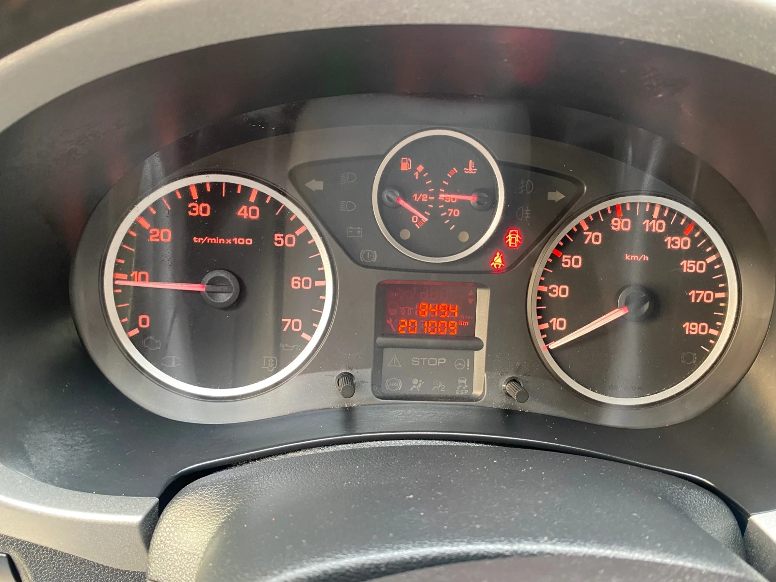 Peugeot Partner TEPEE 1.6 16V, снимка 11 - Автомобили и джипове - 55886330