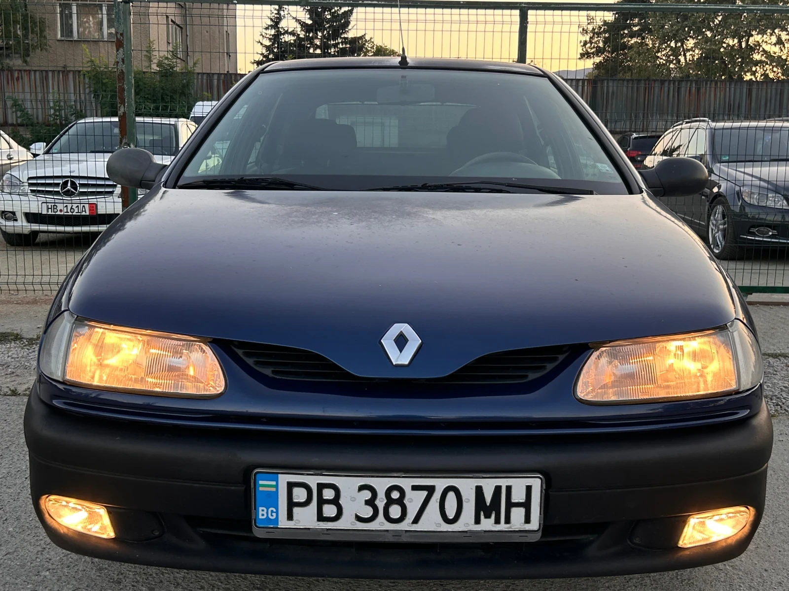 Renault Laguna, снимка 6 - Автомобили и джипове - 56120639