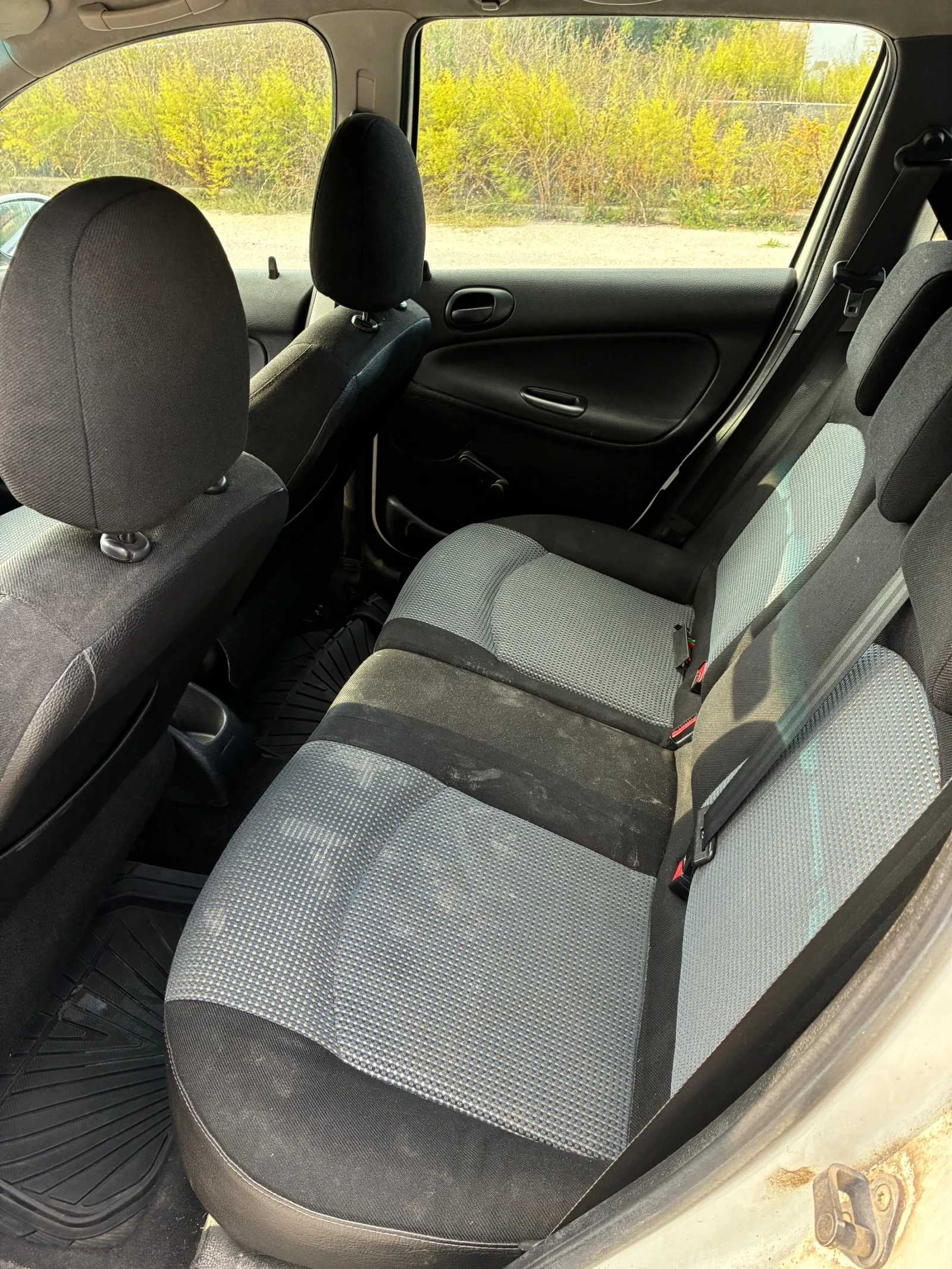 Peugeot 206, снимка 10 - Автомобили и джипове - 56750915