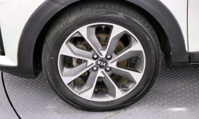 Kia Stonic Diesel 1.6 Trendy * НАЙ-ДОБРА ЦЕНА В БЪЛГАРИЯ* , снимка 5