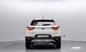 Kia Stonic Diesel 1.6 Trendy * НАЙ-ДОБРА ЦЕНА В БЪЛГАРИЯ* , снимка 4